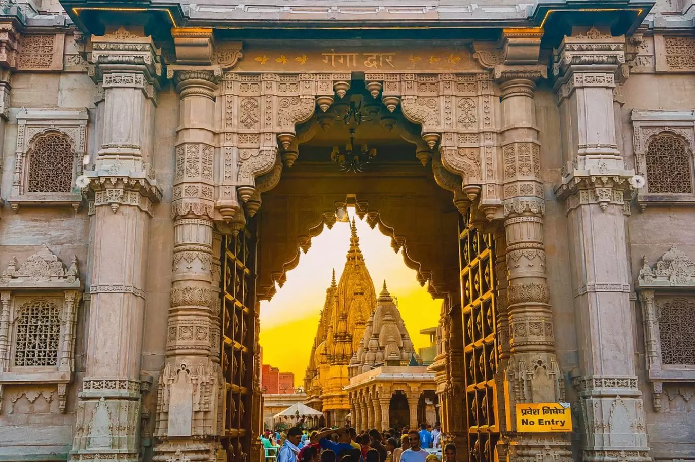 Complete Guide to Kashi Vishwanath Mandir for First-Time Visitors