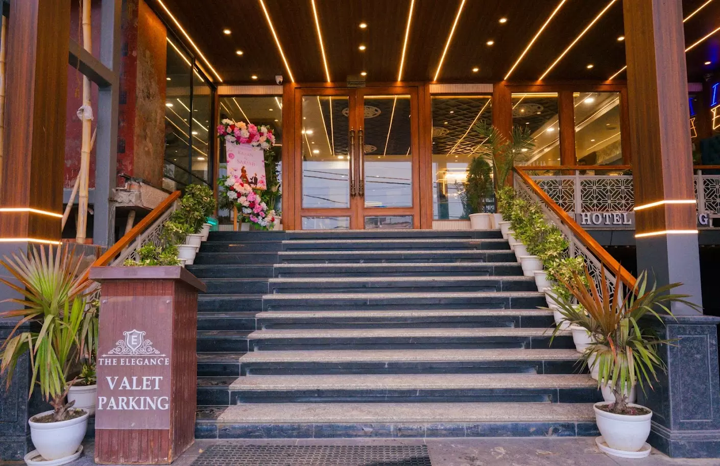 The Elegance, a Boutique Hotel near Banaras Railway Station