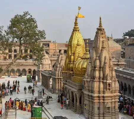 Reach Baba Kashi Vishwanath From Hotel Elegance, Varanasi